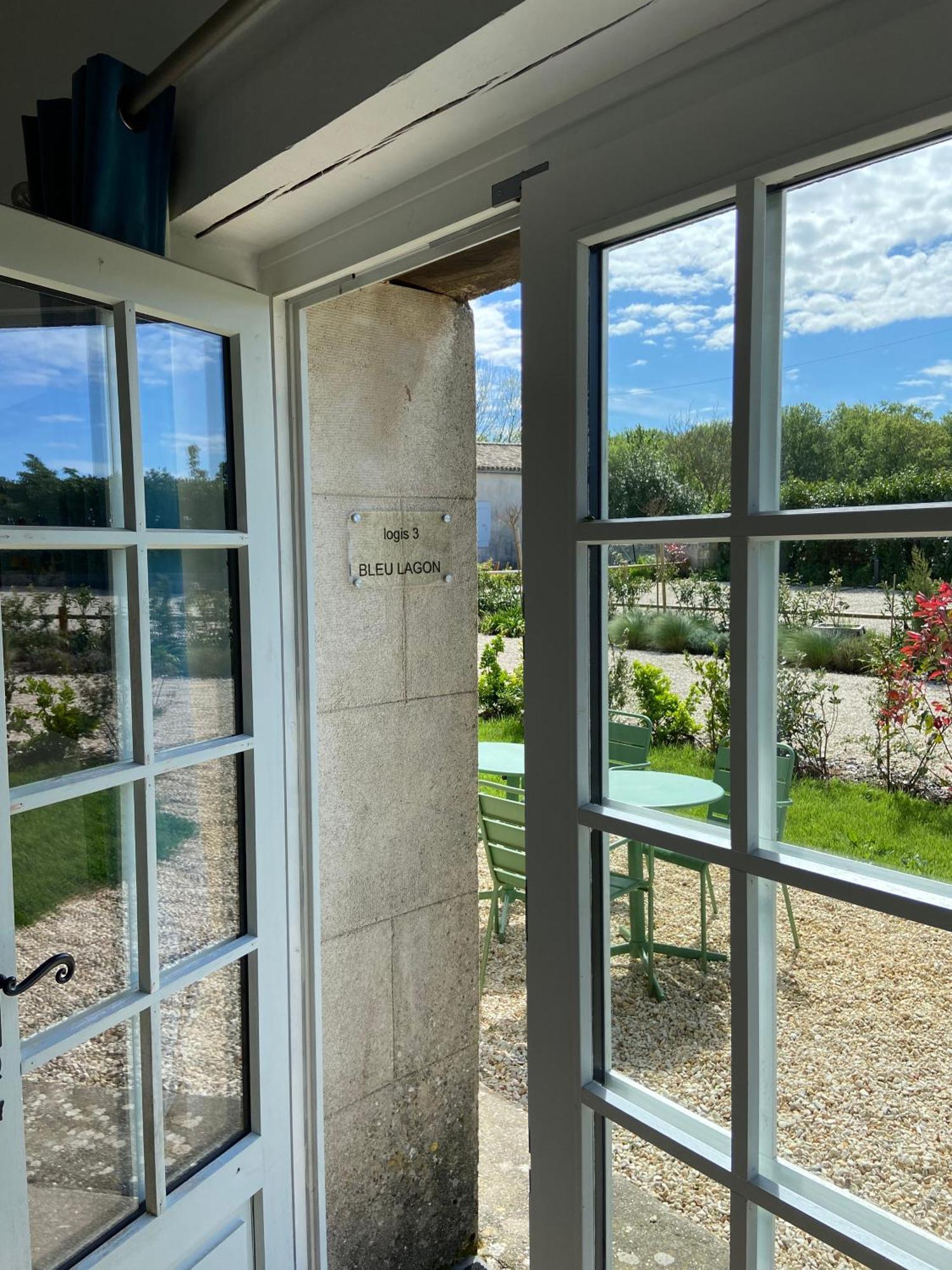 Chateau De Feusse Saint-Just-Luzac ภายนอก รูปภาพ